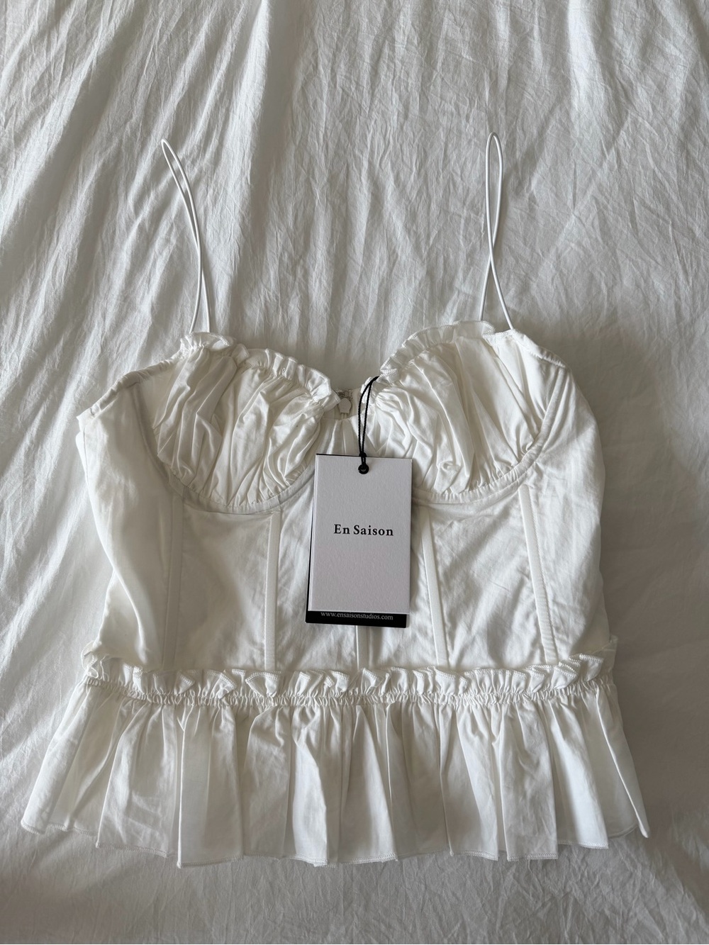 NWT En Saison White Ruffled Bustier Top